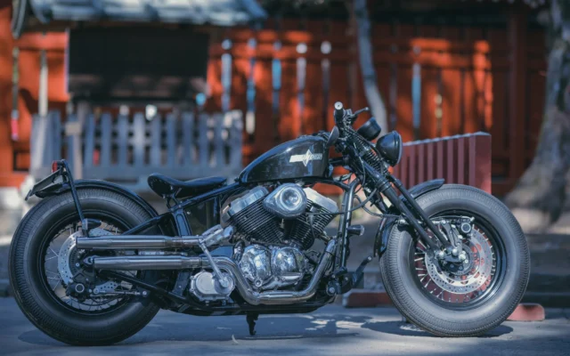 Thunder Motorcyclesとヴィレッジヴァンガードが初のコラボ！アメリカンスタイルの250ccバイク「Softail Thunder LS250-S」を展示販売開始