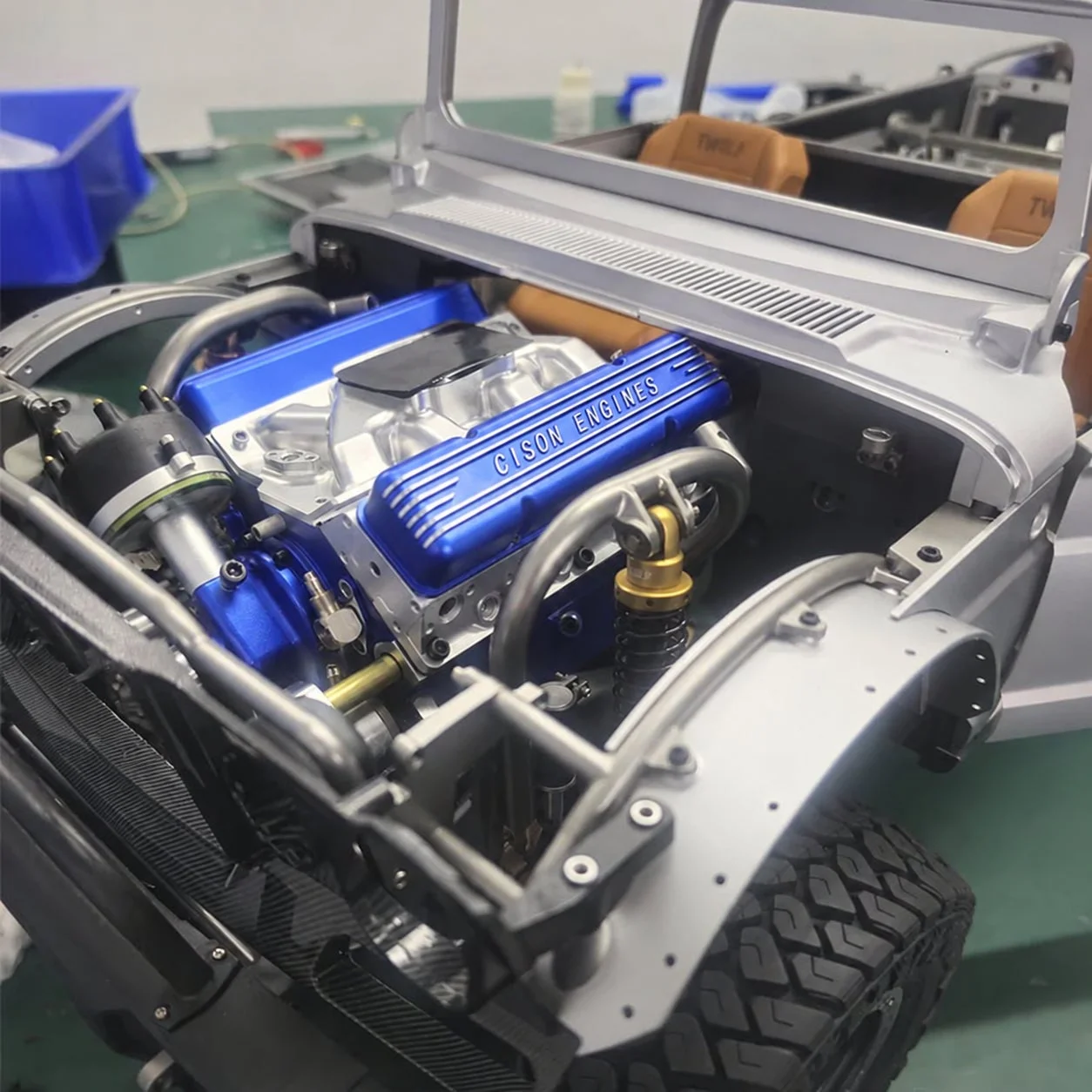 RCカーのエンジンルーム