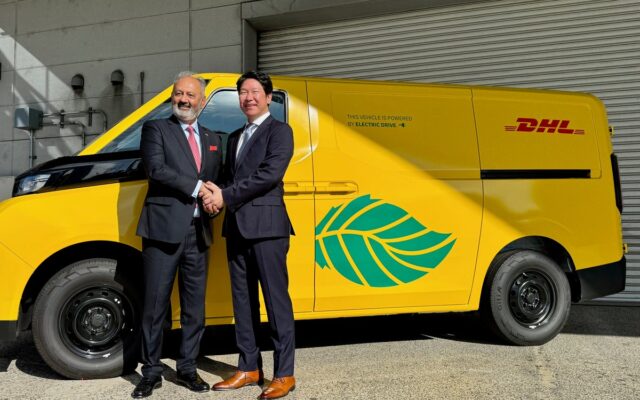 フォロフライの商用EV「F11VS」、DHLジャパンが集配車両に導入