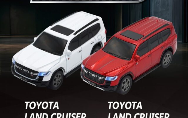 ダイキャスト仕様でリアルな走りを実現！『ミニカーR/C TOYOTA LAND CRUISER GR SPORT（ホワイト・レッド）』2026年10月10日（土）より発売開始！（各税込3,278円）