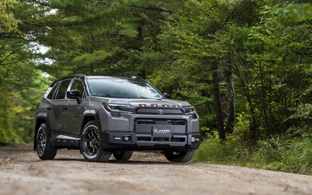 RAV4 Adventure（60系）用「スタイリングパッケージ」を発売